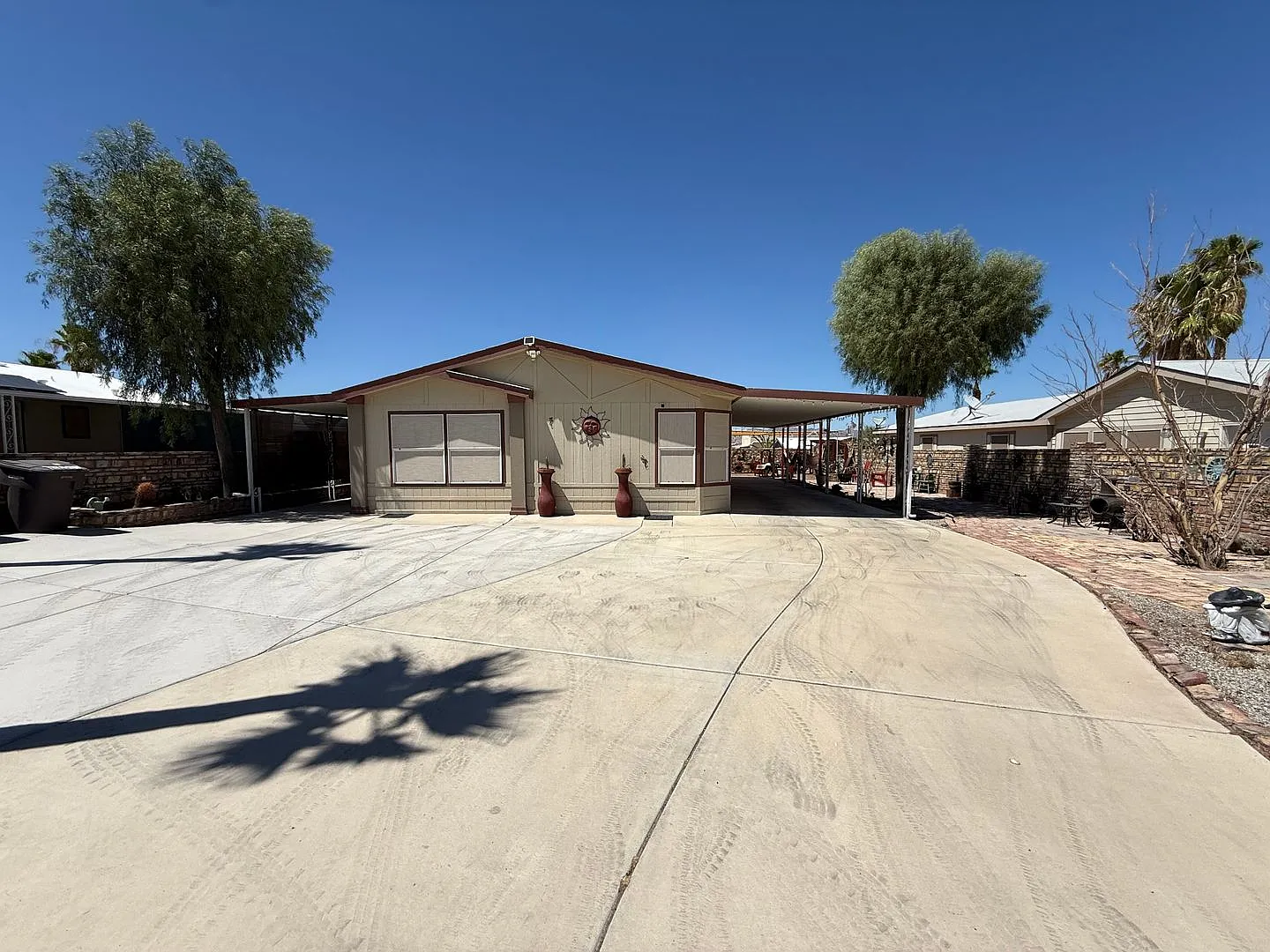 Two Bedroom w/Guest House in Foothills! — Photo 3