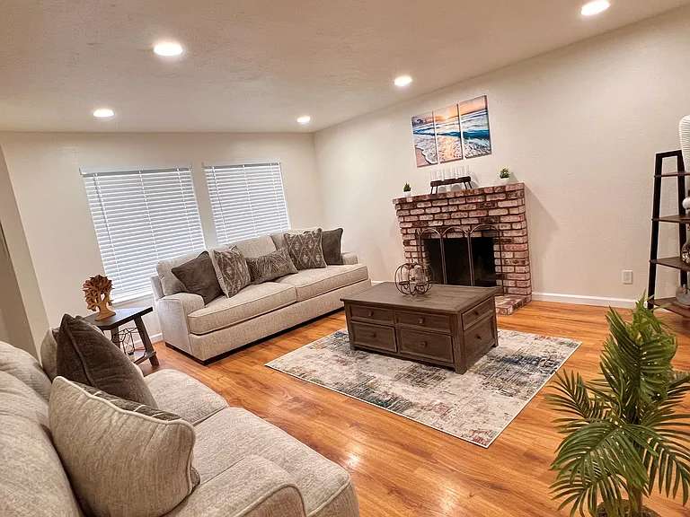 3000 Vera Ln — Photo 1