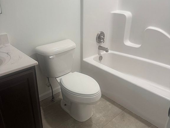 5th image of 26 Paula Ln