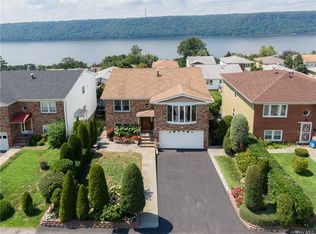 167 Hudson Ter, Yonkers, NY 10701