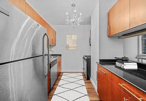 2nd image of 100 John St APT 1703