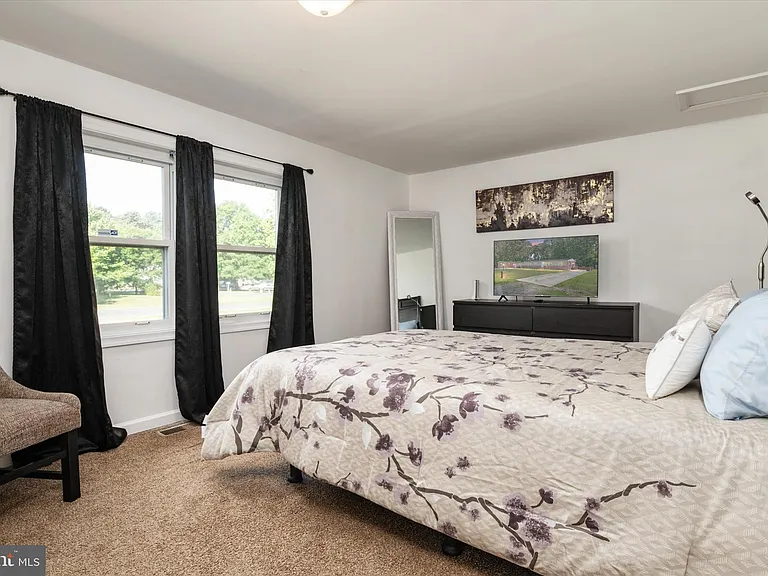 108 Wilson Rd — Photo 16