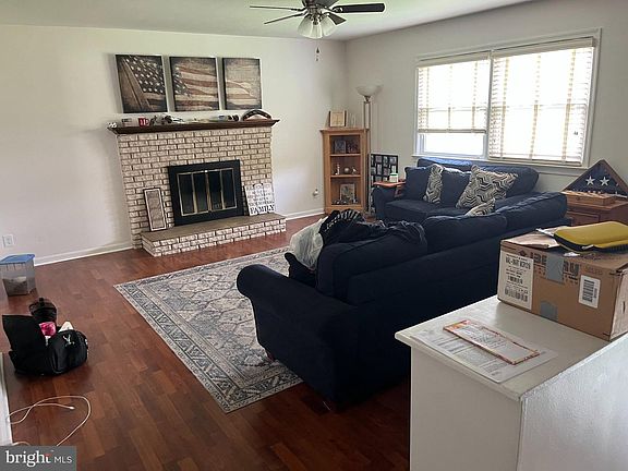 3rd image of 4620 Pickeral St
