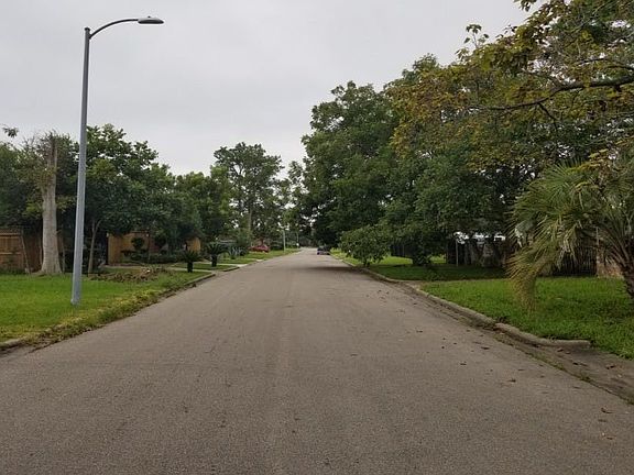 5th image of 7050 Heron Dr