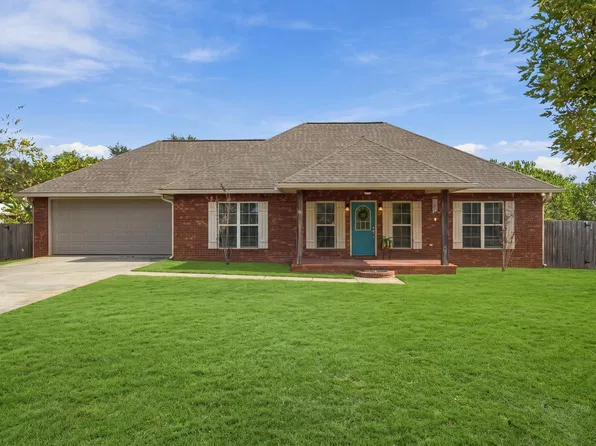 106 Griffith Dr, Petal, MS 39465
