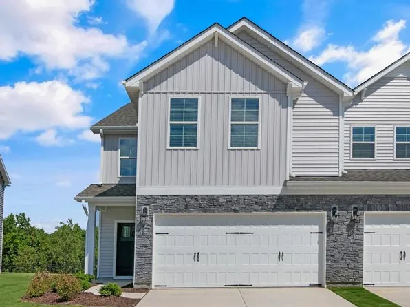 131 Briarwood Ln, Bermuda Run, NC 27006