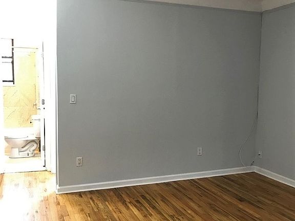 2nd image of 3170 37th St APT 1