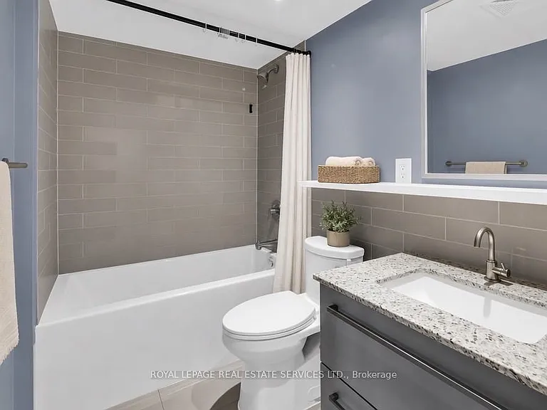 120 Varna Dr #401 — Photo 6