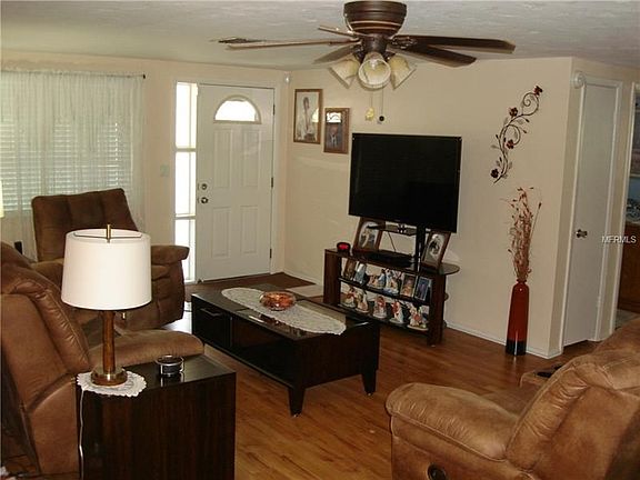 NICE WOOD LAMINATE FLOORING