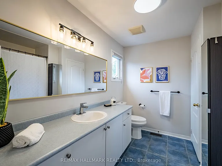 406 Reeves Way Blvd — Photo 33