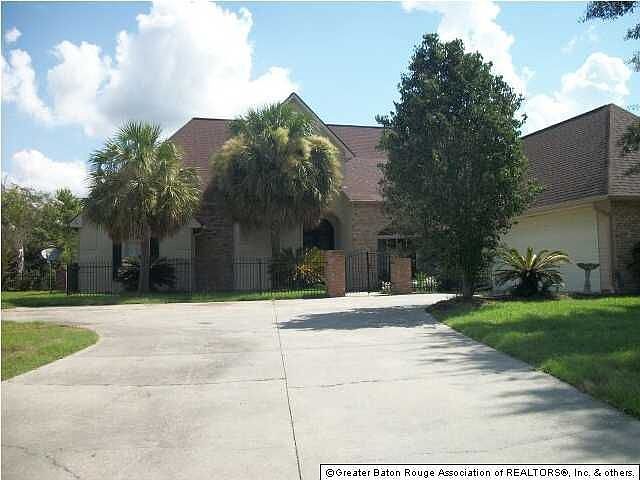 1st image of 6414 Beau Douglas Ave