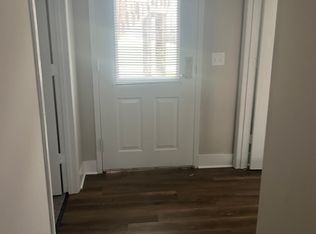 7161 Lyndover Pl #E, Saint Louis, MO 63143