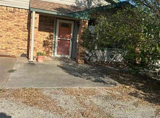 819 N Shady Ln, Cushing, OK 74023