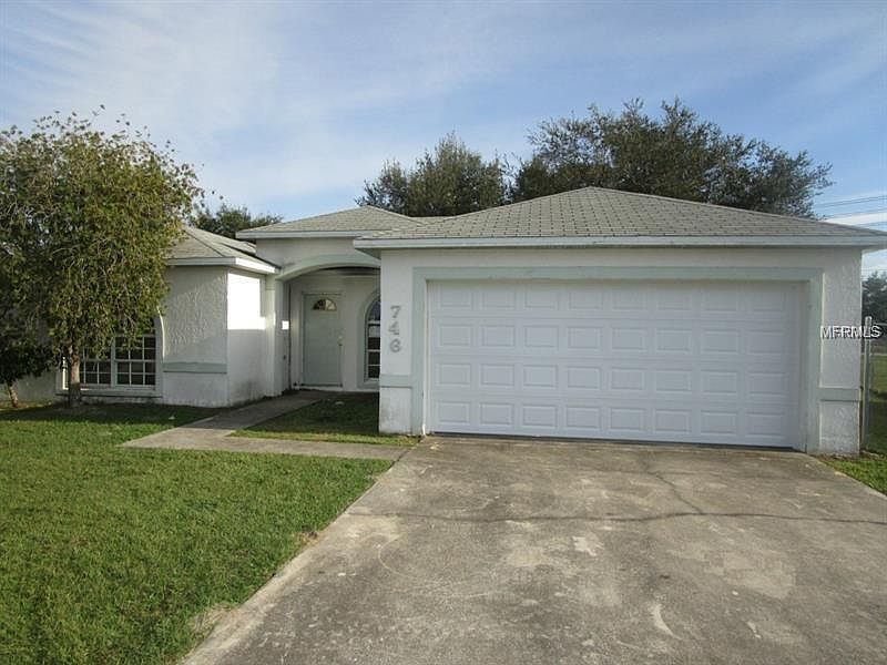 1st image of 746 Leopard Ct