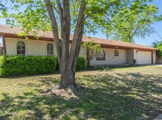900 N Patterson Dr, Moore, OK 73160