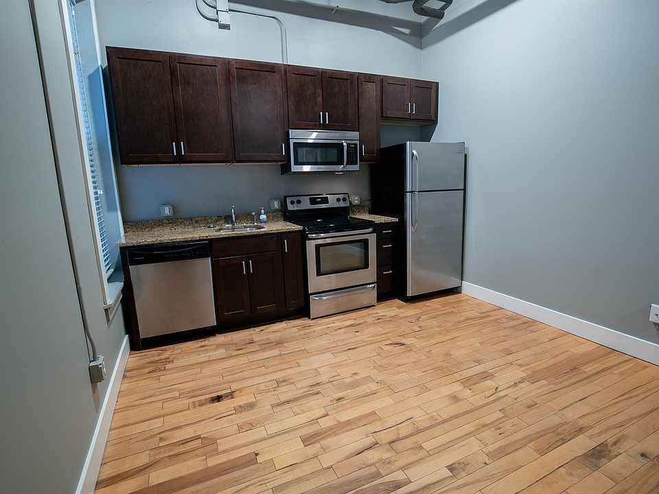 1st image of 139 Pearl St NW Suite 205