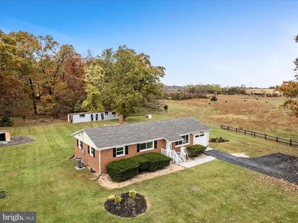 2311 Summit Point Rd, Summit Point, WV 25446