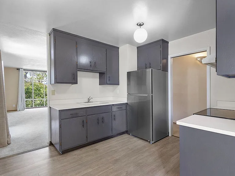1732 Central Ave #D — Photo 3