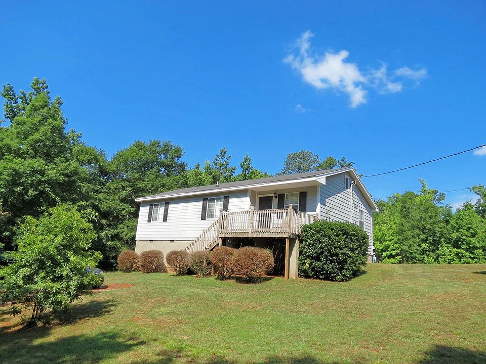 2nd image of 1325 King Mill Rd