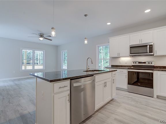 5th image of 19636 Westall Ln