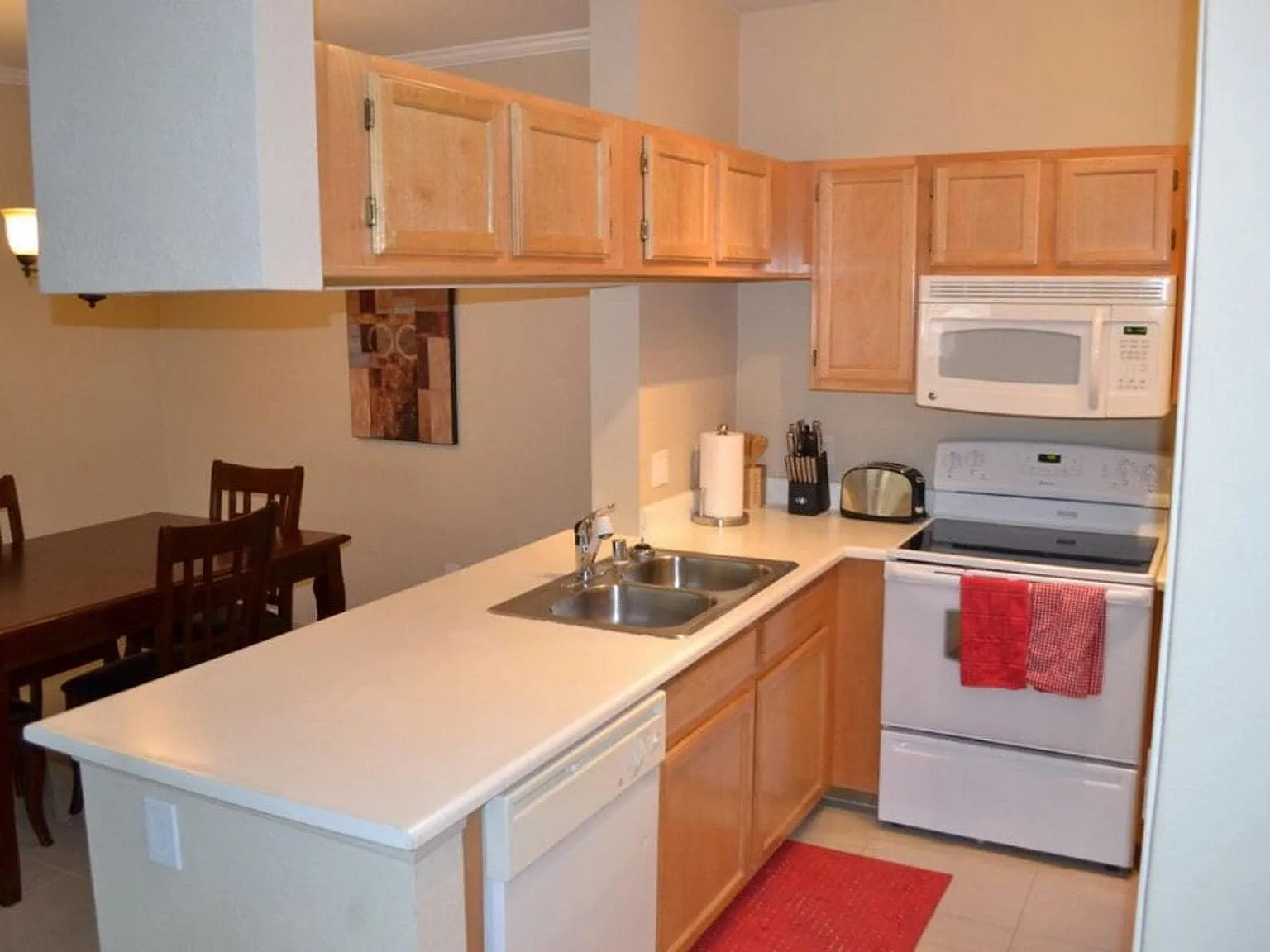 2 bed, 1021 sqft, $1,800 — Photo 3