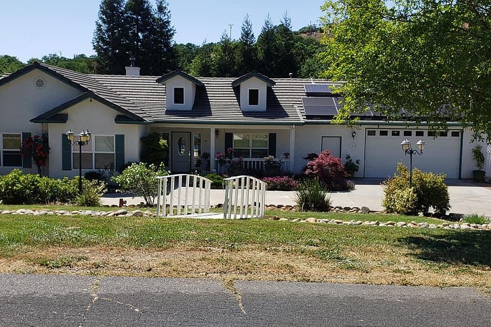 1st image of 2548 Huckleberry Ln