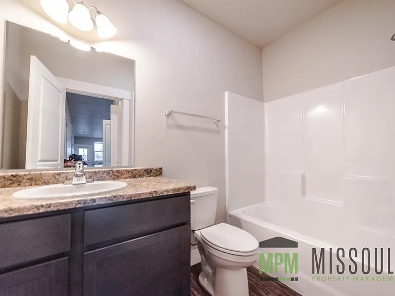 England Blvd. Apartments — Photo 23