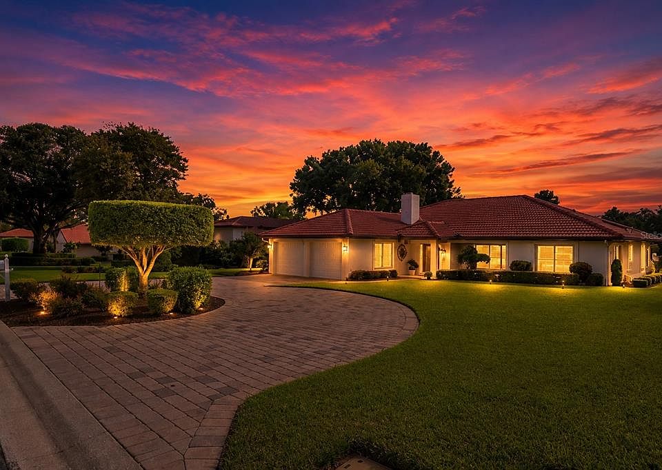 1st image of 517 CLUBHOUSE DRIVE