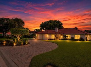 517 Clubhouse Dr, Lake Wales, FL 33898