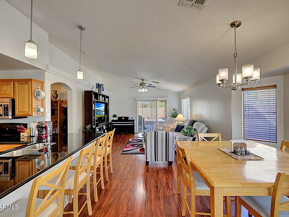4th image of 16060 W LUPINE Avenue