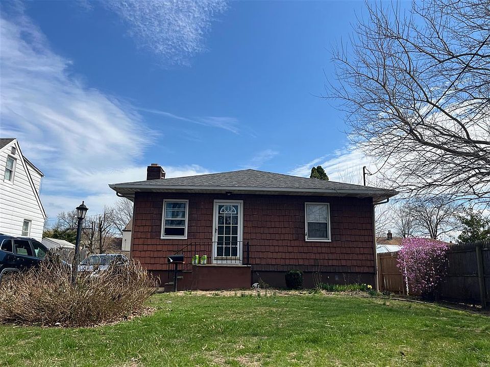 1st image of 306 Park Pl