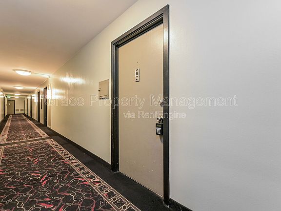 2nd image of 888 N Logan St APT 8I