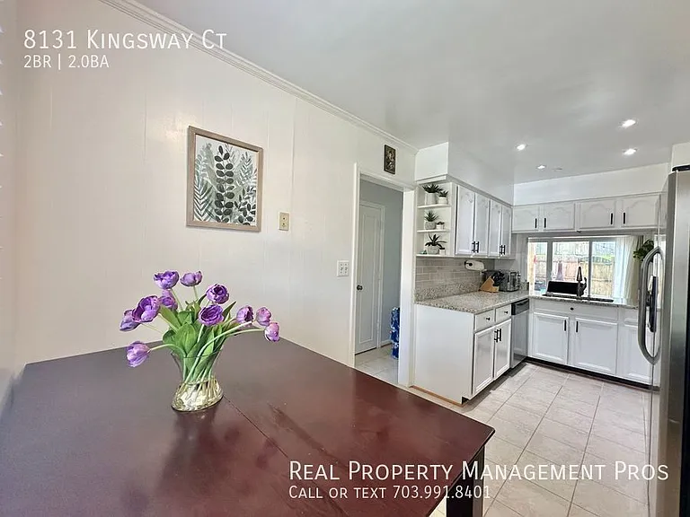 8131 Kingsway Ct — Photo 15