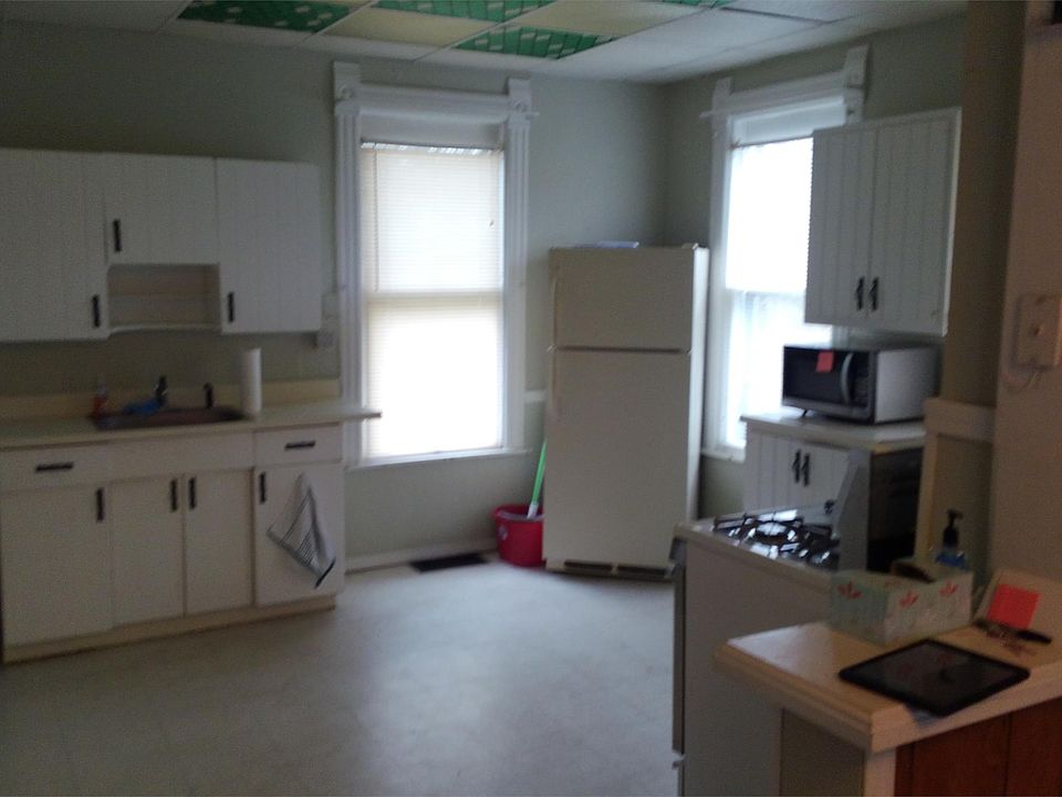 2nd image of 7 Elizabeth St #1