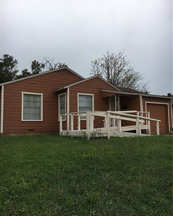 1st image of 944 Vicki Ln