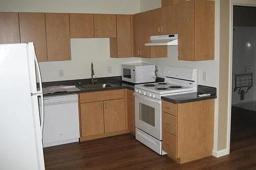 162 E Tall Fir Ct — Photo 3