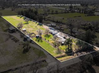 19301 Smith Rd, Redding, CA 96002