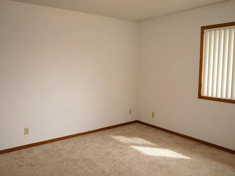 Sundance Apartments — Photo 10