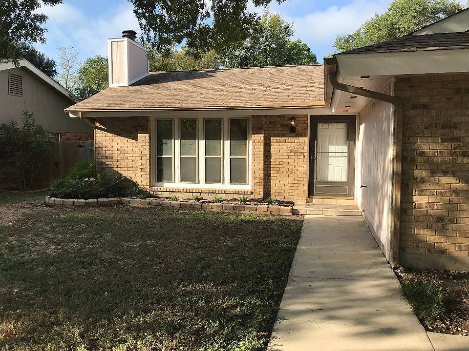 1st image of 2906 Wakeman Dr
