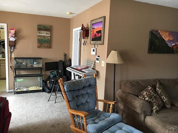 5th image of 520 Sherman Ave