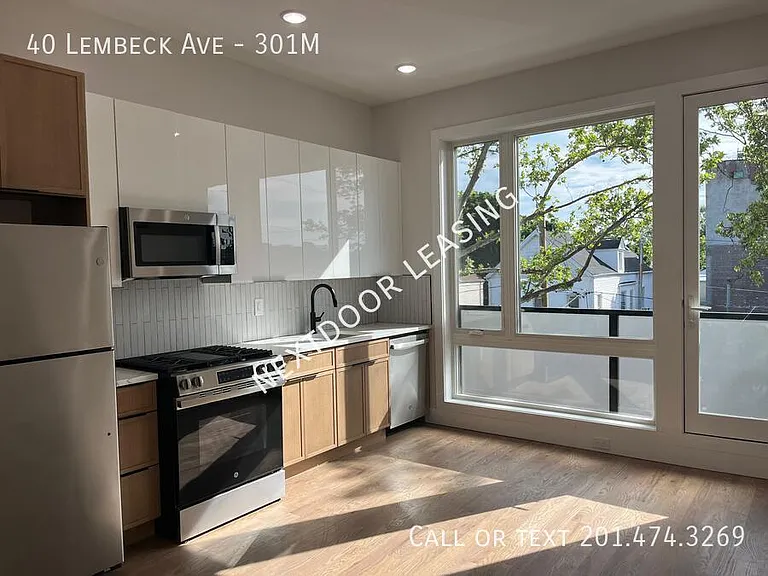 40 Lembeck Ave #301M — Photo 1