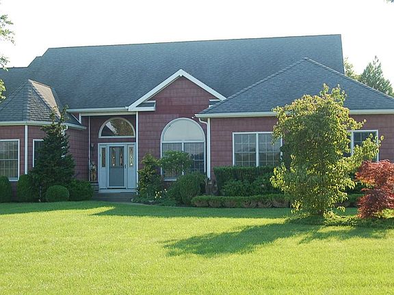 2nd image of 35 Josie Ct
