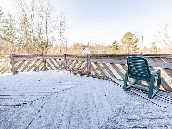 5th image of 95 Cook Rd