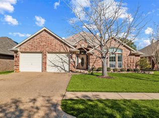 4207 Fox Ct, Arlington, TX 76001