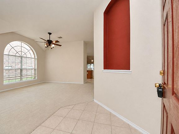4th image of 19527 Winding Canyon Ln
