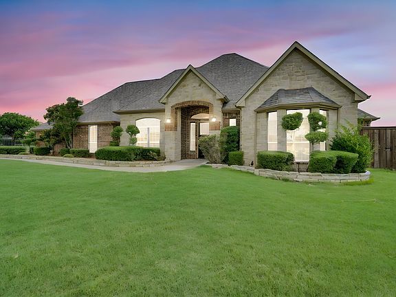 4th image of 3133 Belmont Ln