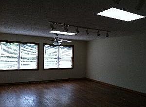 5th image of 519 Midway St
