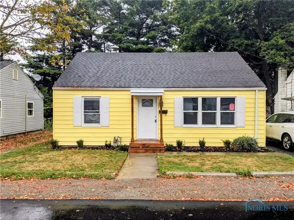 1019 Cedar Ave, Findlay, OH 45840