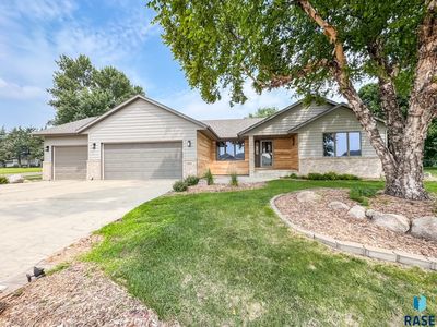 385 W South St, Parker, SD, 57053