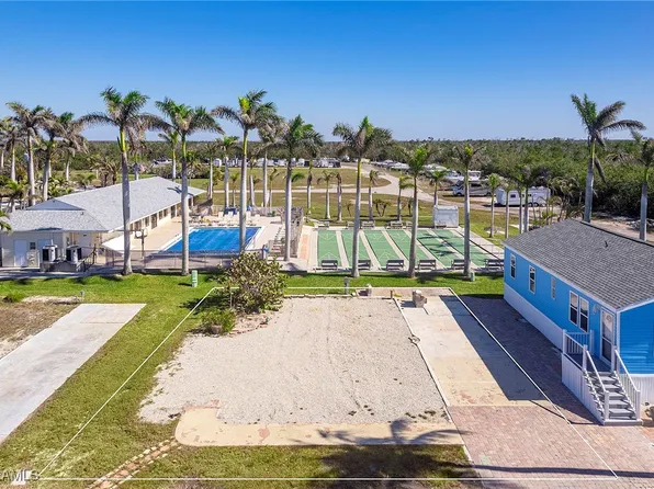 137 Garcia Way, Fort Myers Beach, FL 33931